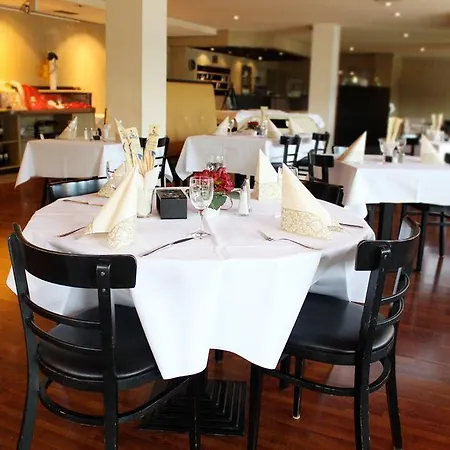 Ara Classic מלון 3*